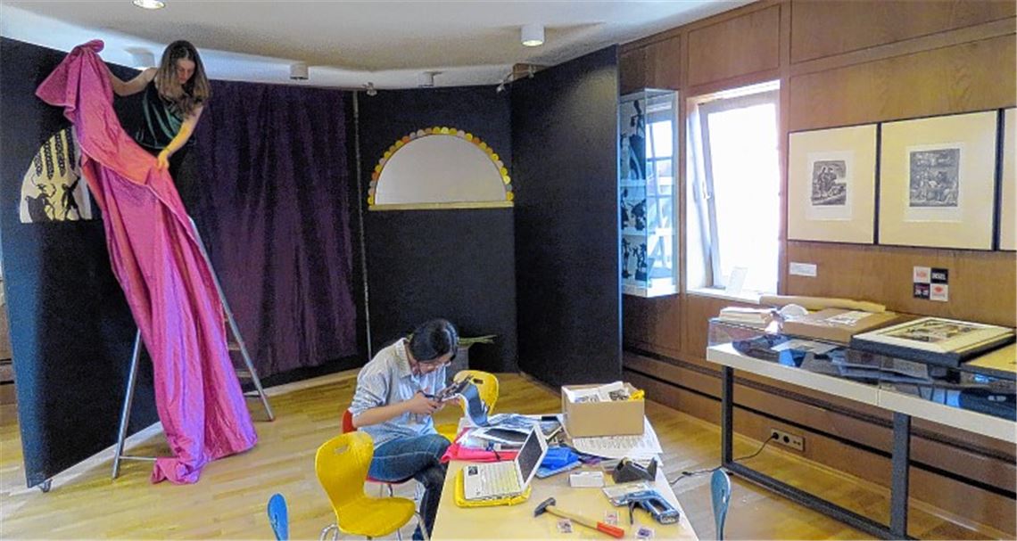 Studentinnen rücken Faust in Szene