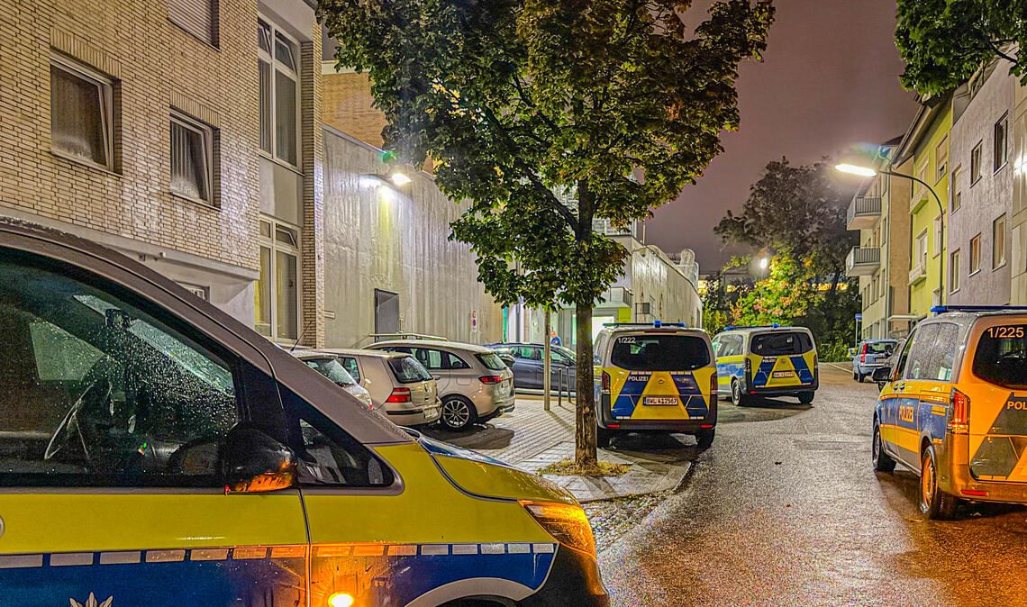 Einsatz in Pforzheim Anfang Oktober: In der Abschiebehafteinrichtung kommt es zu einem kurzen Aufruhr, der am Ende weitgehend undramatisch verläuft. Foto: Schmidt