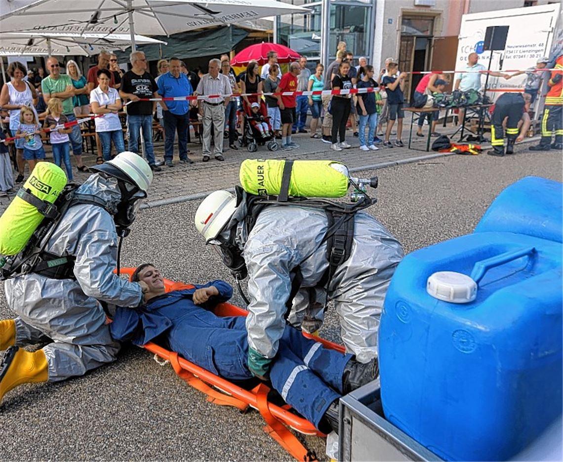Feuerwehr probt Einsatz mit gefährlichem Gut