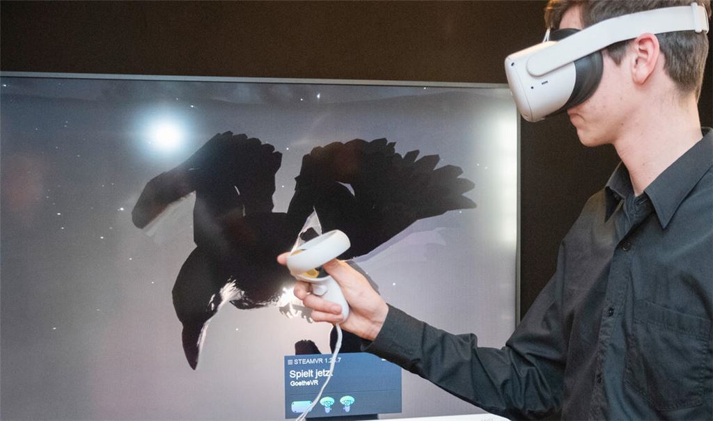 Eintauchen in die Welt von Faust: Dank VR-Brille und Controller können Museumsbesucher die Geschichte aus einer ungewöhnlichen Perspektive erleben. Foto: Fotomoment