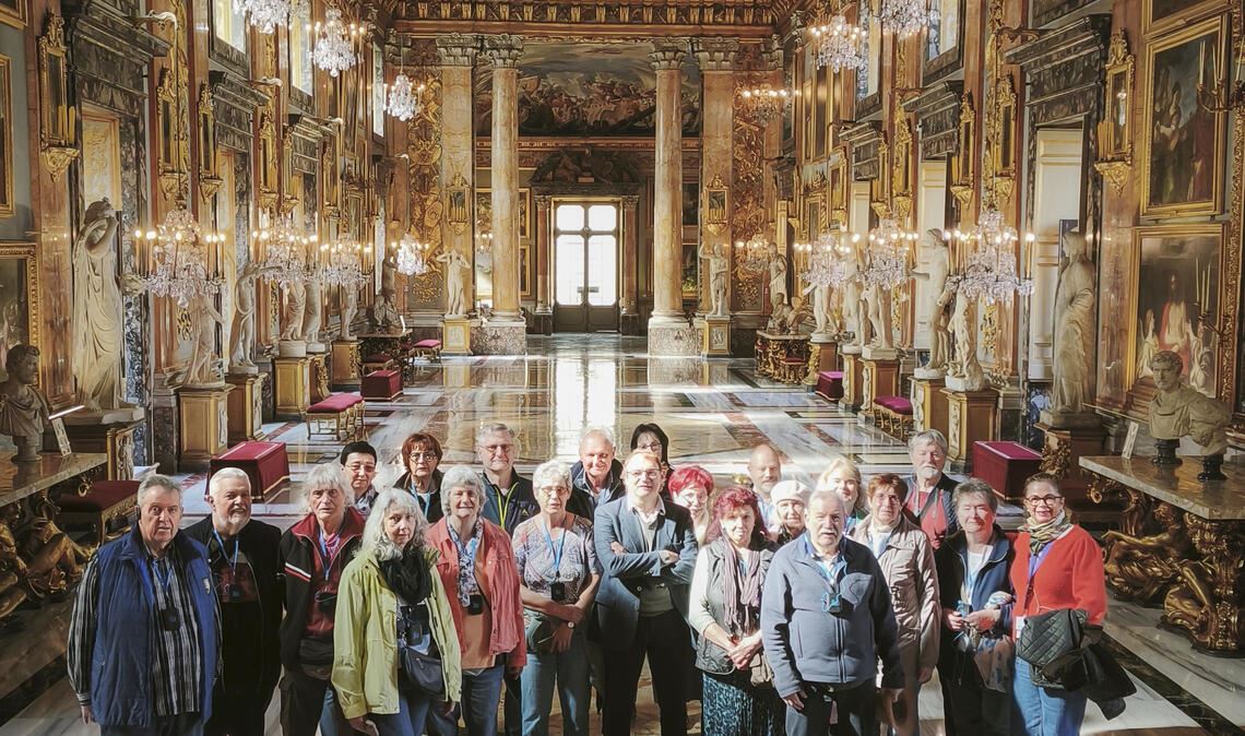 Eintauchen in die barocke Pracht des Palazzo Colonna.