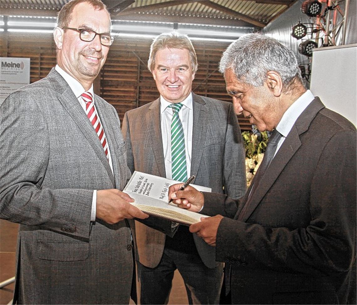 Eintrag ins Goldene Buch