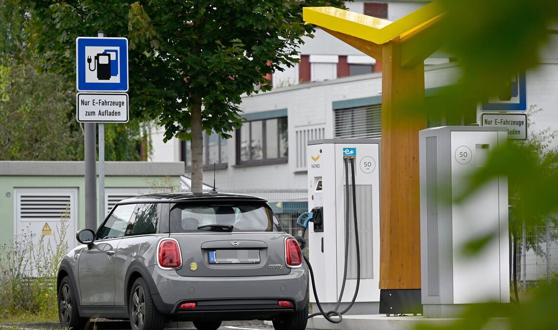 Elektroautos werden günstiger – doch noch kann sie sich nicht jeder leisten.