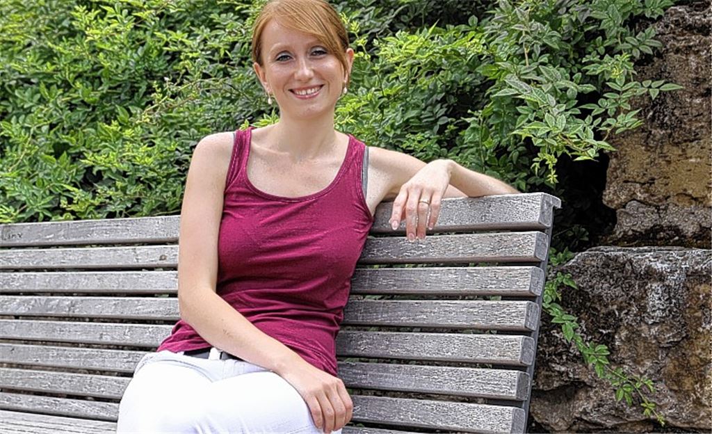 Elena Schwegler in der neuen Heimat: 1992 ist die Sozialarbeiterin, die sich im Auftrag des Vereins Miteinander leben um Jugendliche in Mühlacker kümmert, mit ihrer Familie nach Deutschland gekommen.