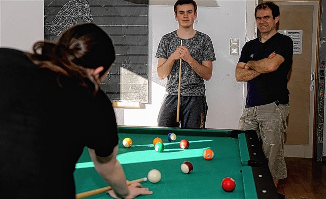 Treff bietet 4 1/2 Räume