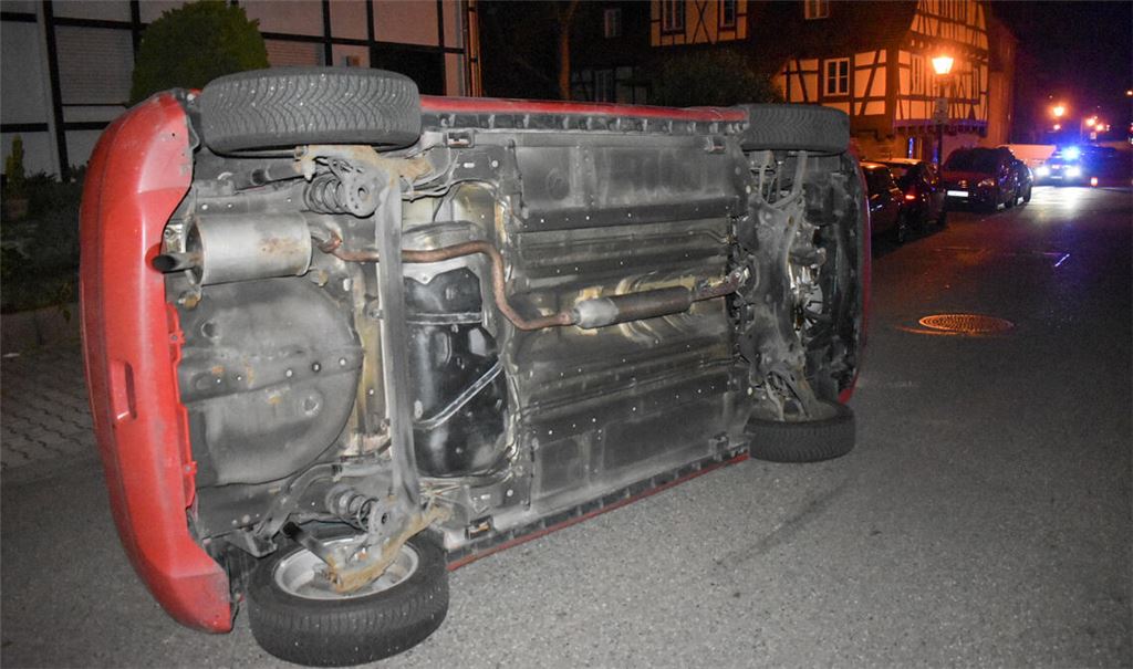 Ende einer Fahrt mit Alkohol im Blut: der Suzuki des 57-Jährigen. Foto: Myroshnichenko