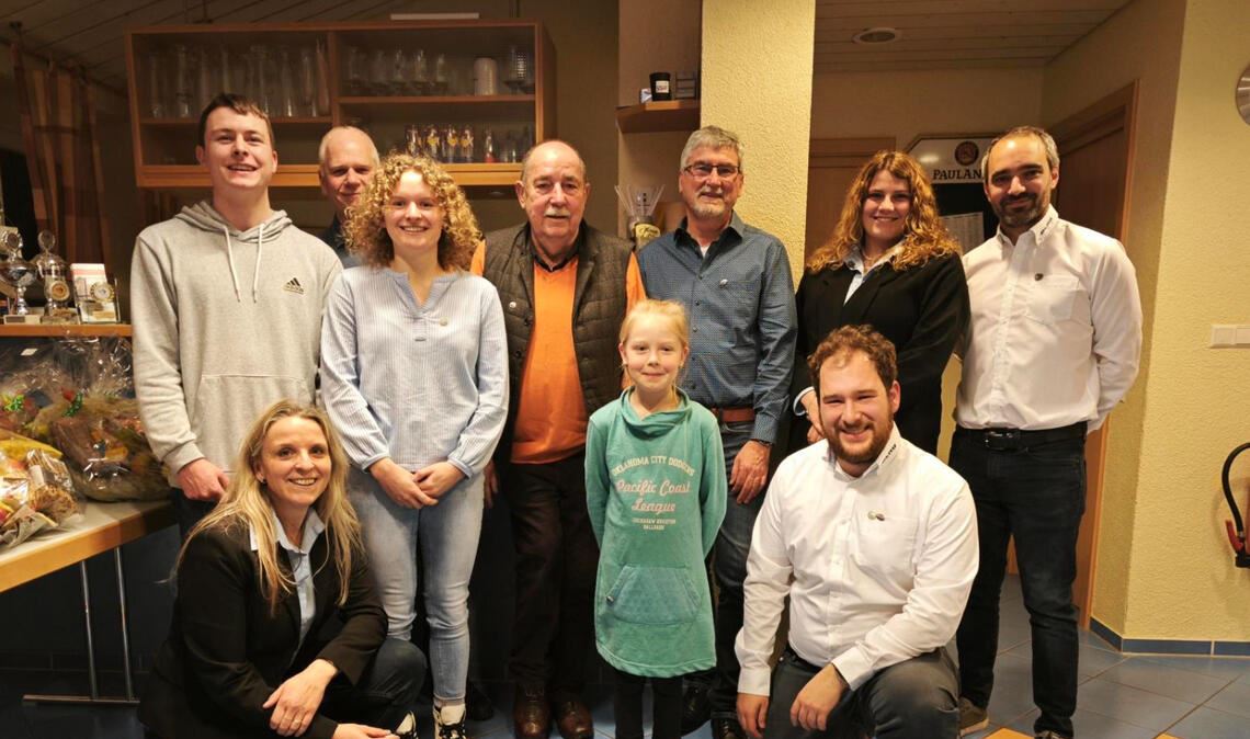 Engagiert in der DLRG-Ortsgruppe Mühlacker (v.li.): Sven Geißler, Silke Klaar, Jürgen Aydt, Tamara Stanko, Albrecht Münzmay, Zoe-Lynn Prokof, Udo Kazenmaier, Lisa Schuster, Moritz Speidel und Jürgen Baur. Foto: privat