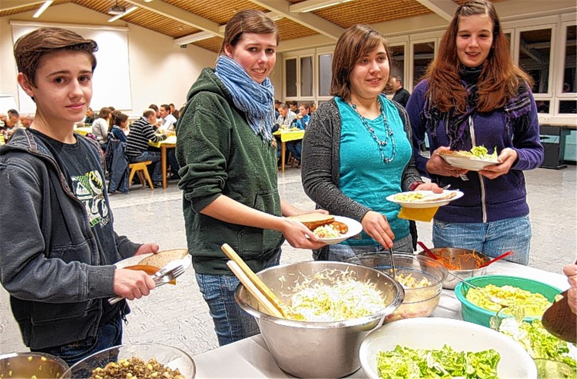 Engagierter Nachwuchs: Nils Ludwig, Julia Ludwig, Melanie Gebauer und Meike Peter (v. li.) sind aktive Mitglieder der Jugendfeuerwehr und mit Begeisterung dabei. Helfen zu können, ist wichtig für das junge Quartett.