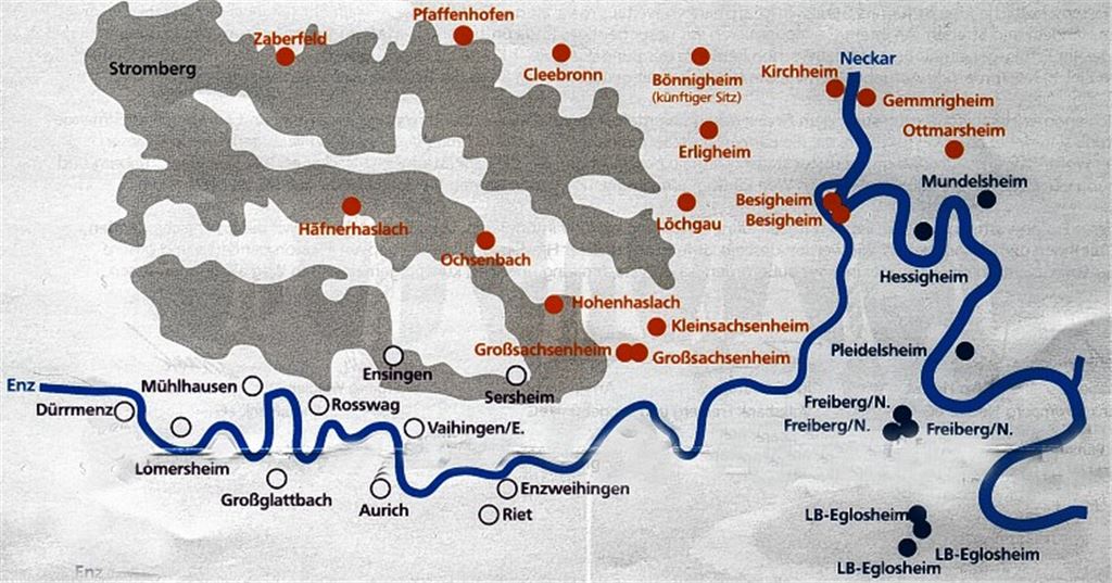 Entlang der Enz liegen die Geschäftsstellen der Enztalbank, die mit der VR-Bank Stromberg-Neckar (Geschäftsstellen: rote Punkte) und der Volksbank Freiberg (Geschäftsstellen; blaue Punkte) fusionieren will.