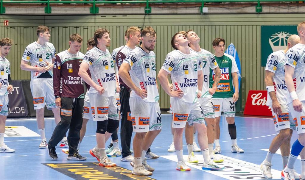 Enttäuschte Frisch-Auf-Spieler nach der knappen Niederlage im letzten Saisonspiel in Wuppertal.