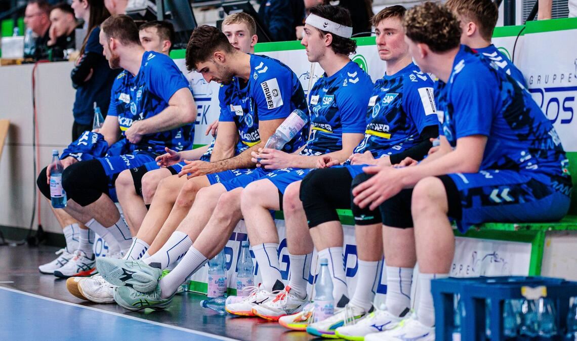 Enttäuschte TVB-Spieler nach dem Unentschieden in Minden.