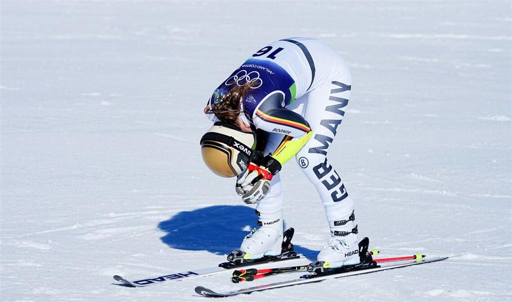 Enttäuschung bei Lena Dürr, die eine Medaille im Riesenslalom knapp verpasst hat.