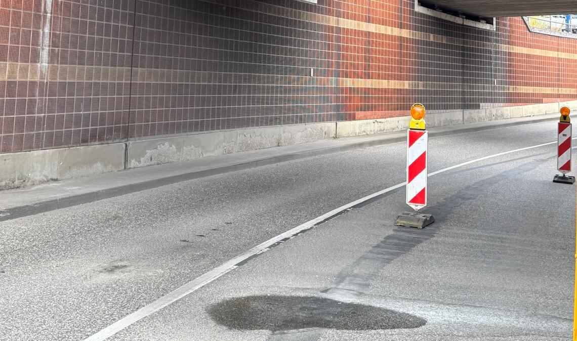 Entwässerungssystem hat einen Mangel.
