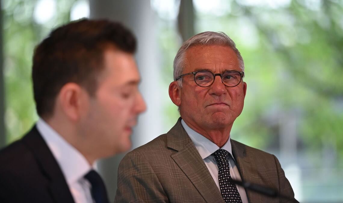 Er ist immer noch da: Thomas Strobl (rechts), der neue Präsident des Landtags in Baden-Württemberg,  und Tobias Vogt,  baden-württembergischer CDU-Fraktionsvorsitzender