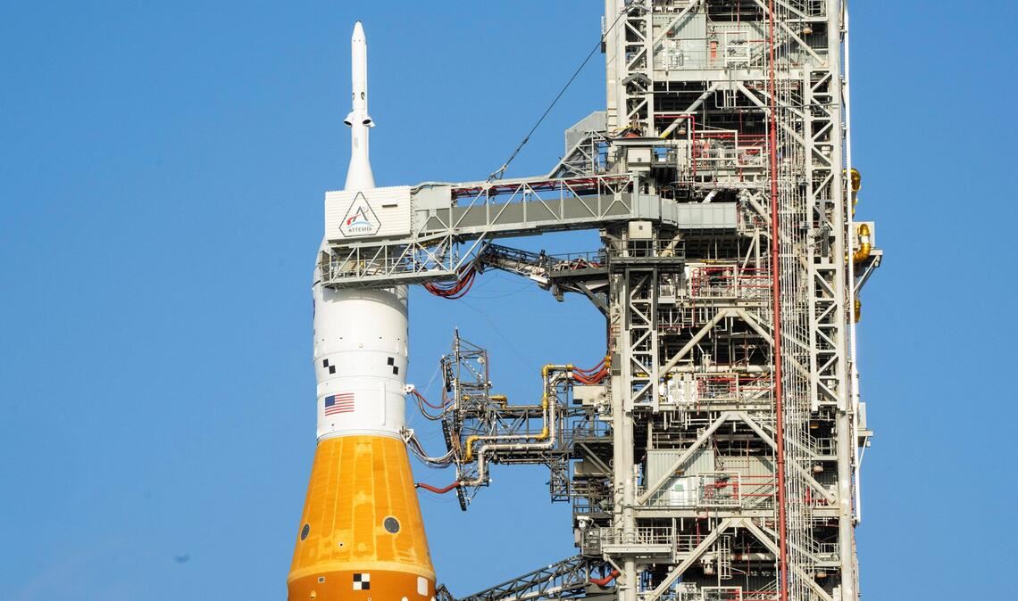 Erfahren Sie alles über die Artemis-2-Mission der NASA: Startzeit, Livestream und die Bedeutung der historischen Mondmission.