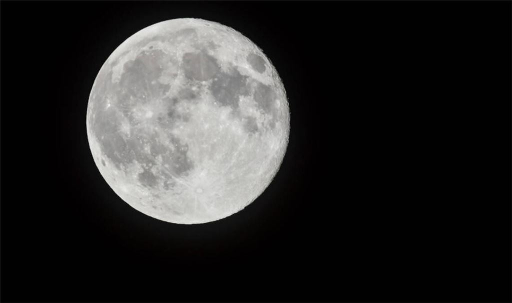 Erfahren Sie, wann genau Vollmond & Neumond im September 2025 sind. Alles Wichtige zum Mondkalender 2025 hier.