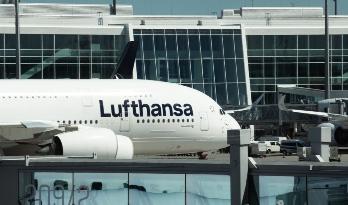 Erfahren Sie, warum die Piloten der Lufthansa streiken, welche Forderungen im Raum stehen und wie sich der Arbeitskampf auf den Flugverkehr auswirkt.