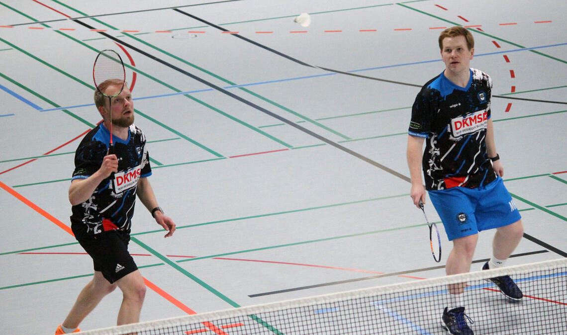 Erfolgreich im falschen Doppel - Ersatzspieler Lukas Hott (li.) und Matthias Kroll verlieren nachträglich das Derby in Illingen. Foto: privat