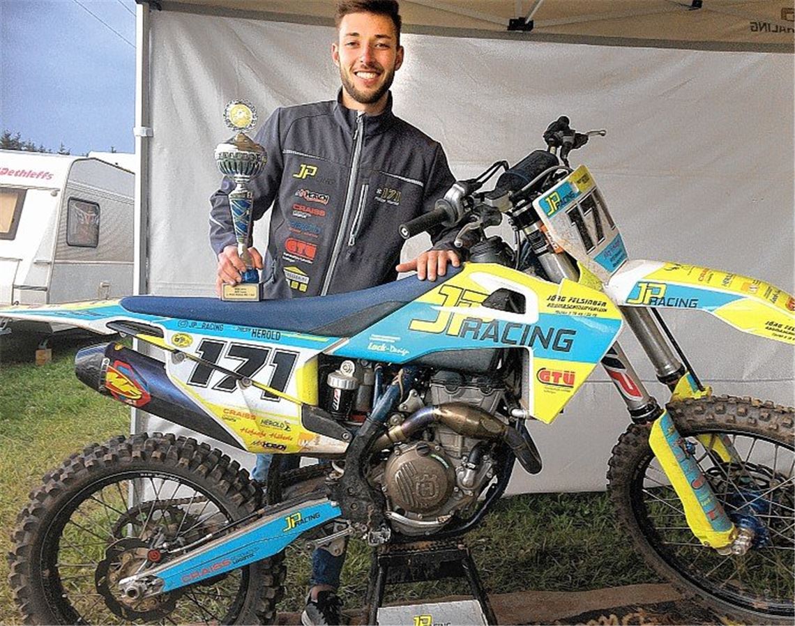 Ein Motocross-Team startet durch