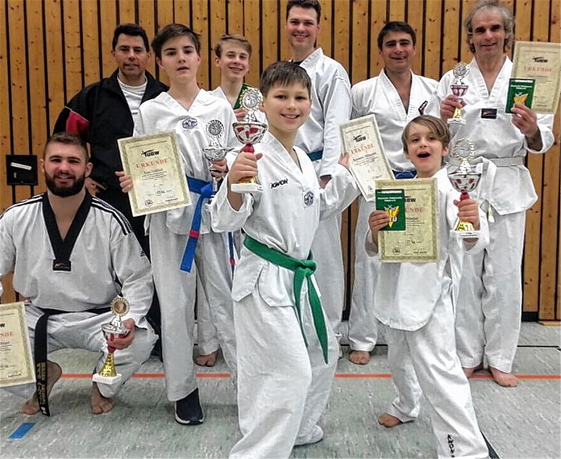 Fünf Medaillen für Taekowondoka