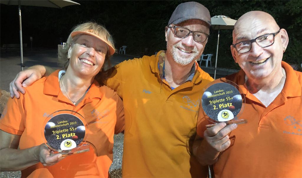 Erfolgreiches Boule-Triplette aus Ötisheim: Sabine Mohr, Peter Weissert und Ecki Buhl (v. li.). Foto: privat