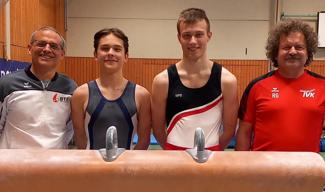 Erfolgreiches Quartett aus der Region: Dirk Walterspacher, Luc Walterspacher, Silas Hittler und Rainer Günther (v.li). 