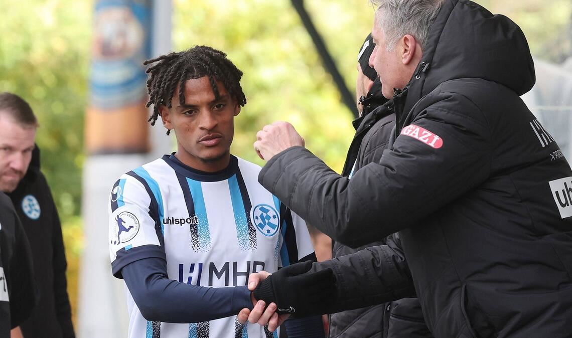 Erhält viel Zuspruch: Kickers-Spieler Melkamu Frauendorf.