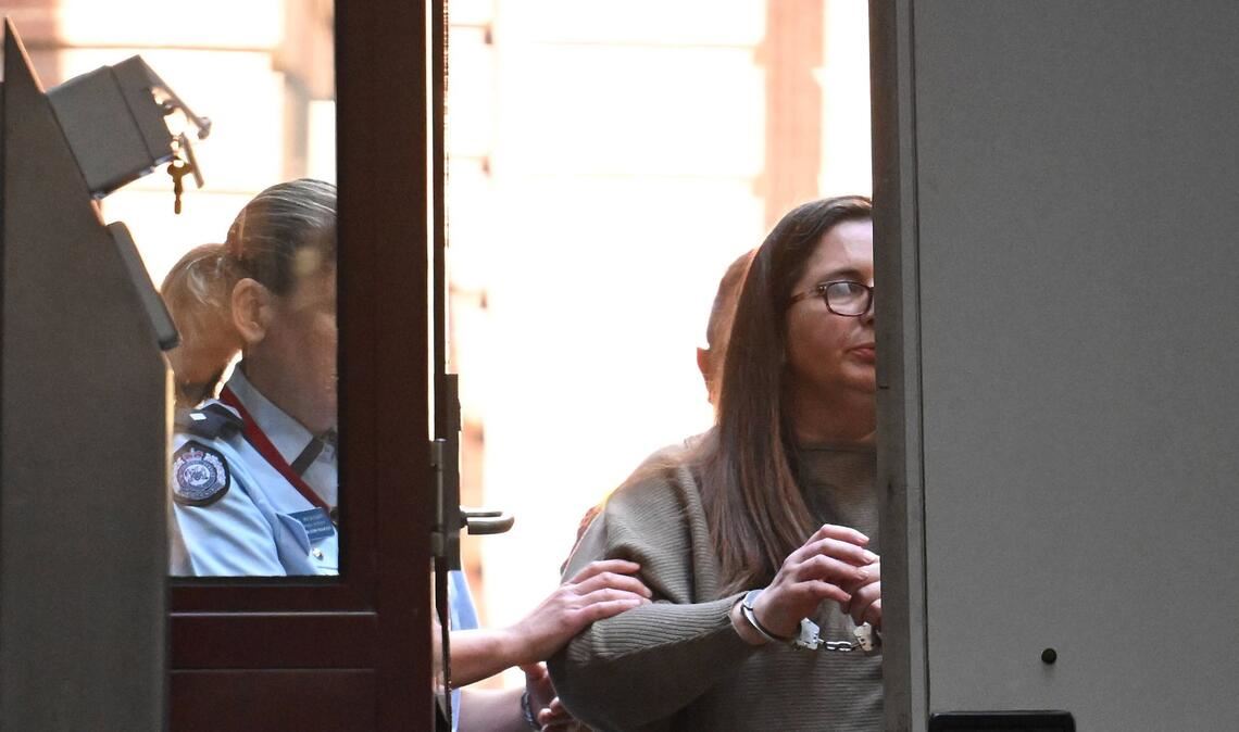 „Ich bin nicht länger ihr Opfer“: Überlebender vergibt Pilz-Mörderin Erin Patterson (re.) im Gericht: Sie servierte das tödliche Mahl, das drei Menschen das Leben kostete.