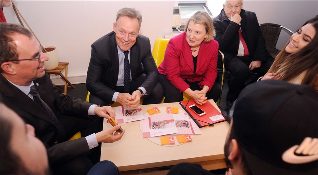 Erinnerung: Besuch von Thomas Oppermann (Bildmitte) in Mühlacker 2017.Archivfoto: Fotomoment
