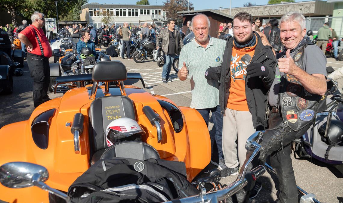 Erinnerungen an 2023: Damit der Motorradherbst des MSC Illingen gut und sicher über die Bühne gehen kann, ist viel Vorbereitung und gute Teamarbeit notwendig. Fotos: Archiv (2)