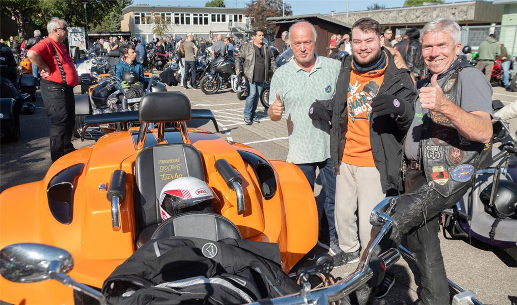 Erinnerungen an 2023: Damit der Motorradherbst des MSC Illingen gut und sicher über die Bühne gehen kann, ist viel Vorbereitung und gute Teamarbeit notwendig. Fotos: Archiv (2)