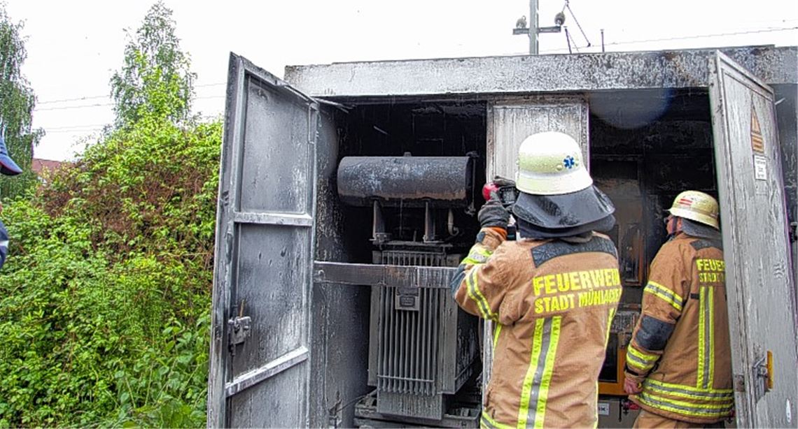 Erneut im Fokus der Feuerwehr: ein Trafohäuschen in Enzberg. 