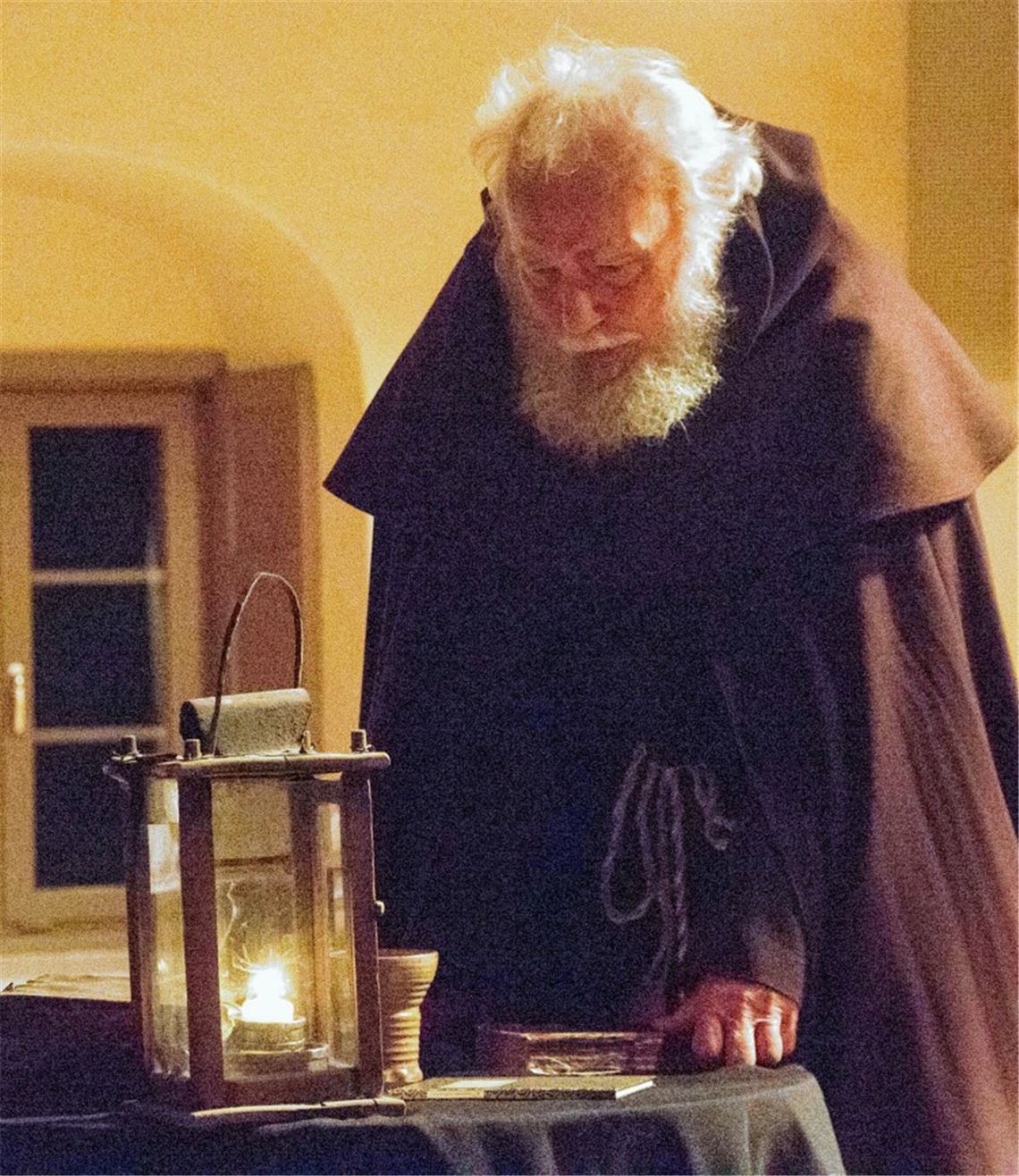 Ernst Pilick überzeugt in der Rolle des Großinquisitors.