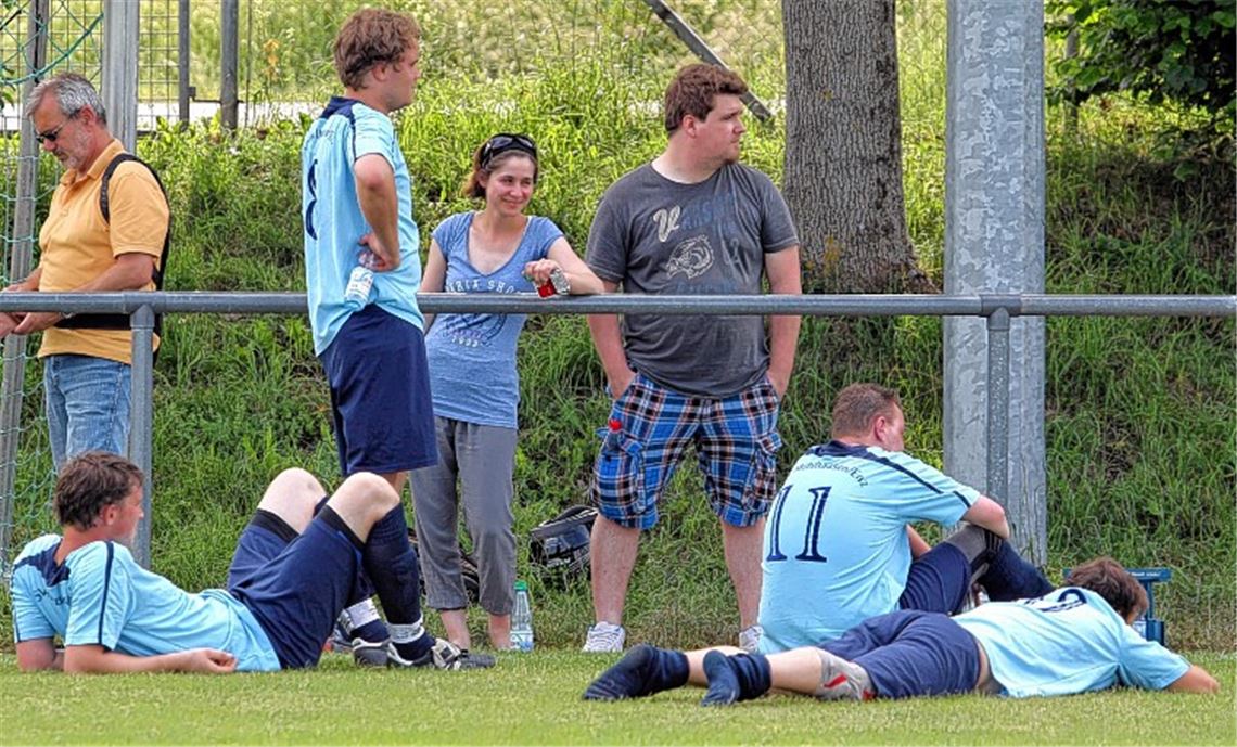 Ernüchterung beim TSV Mühlhausen, der noch um zwei Plätze abrutscht und nun in derRelegation gegen Markgröningen um den Klassenverbleib spielt (Mittwoch, 18 Uhr, in Gündelbach). Foto: Bürkle