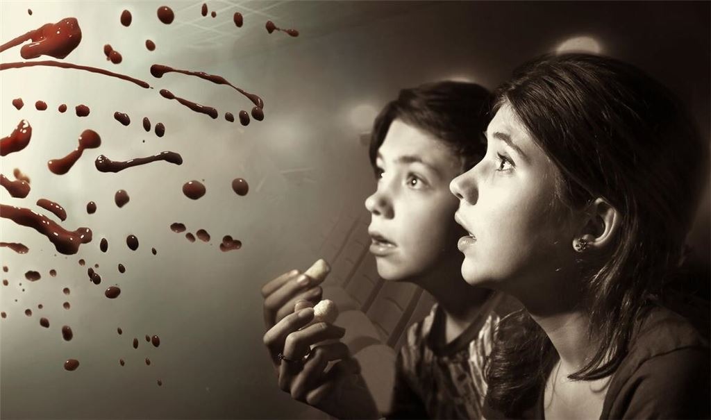 Erst wenn die Blutströme endlos fließen, können  Horrorfans mitleidlos genießen.