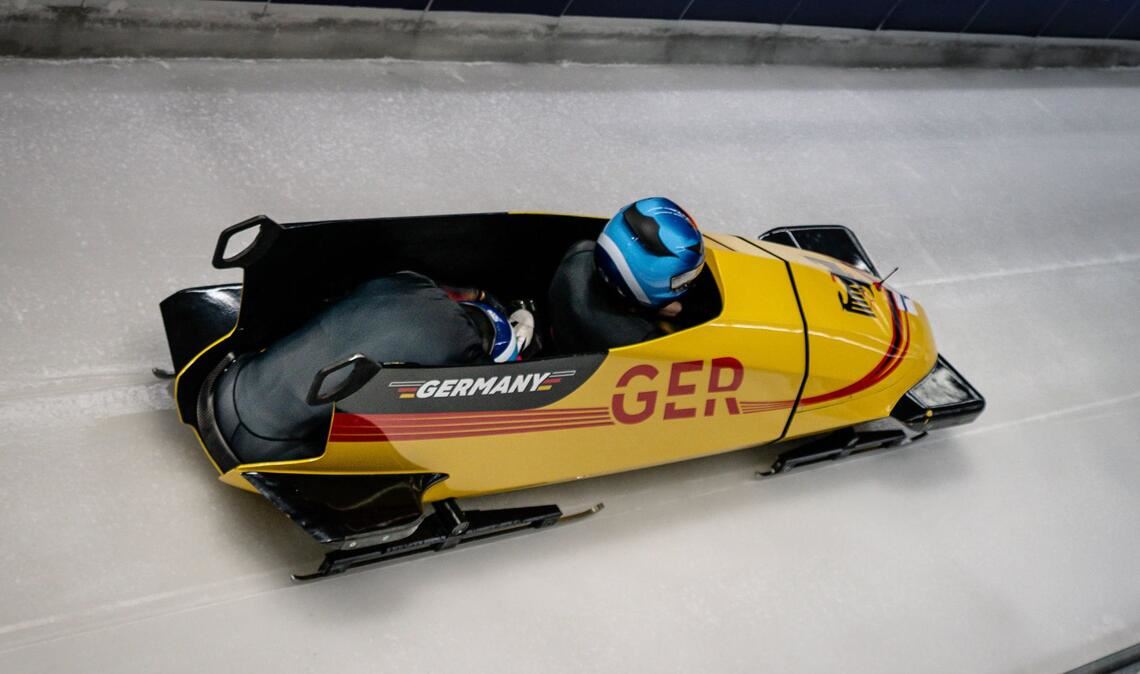 Erster Platz bei Olympia: Im Zweierbob holt Laura Nolte die Goldmedaille.