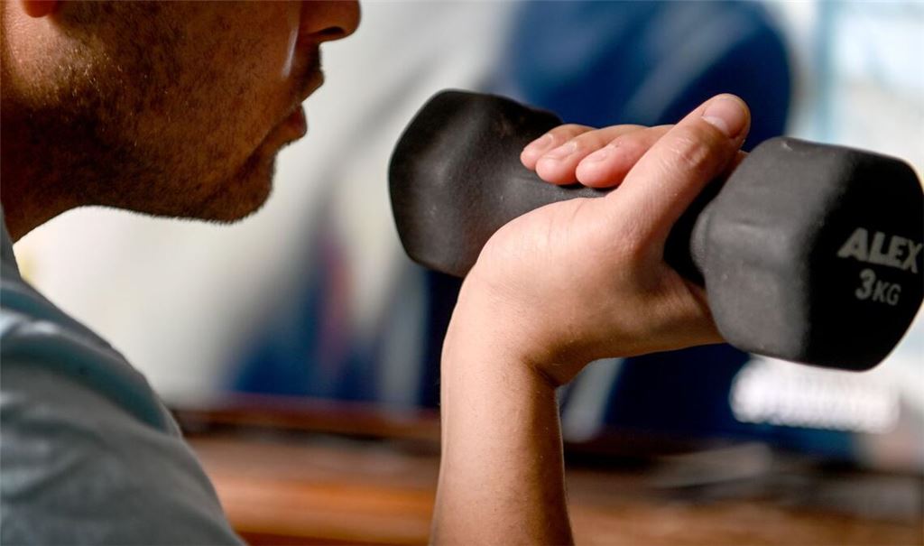 Es braucht kein teures Fitnessstudio und auch nicht viel Zeit. (Archivfoto)