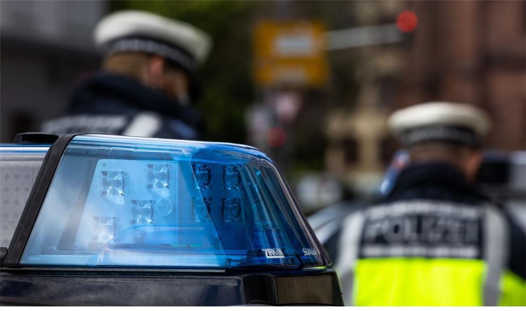 Es habe nicht ausgeschlossen werden können, dass der Mann den Unfall krankheitsbedingt verursacht habe (Symbolbild).