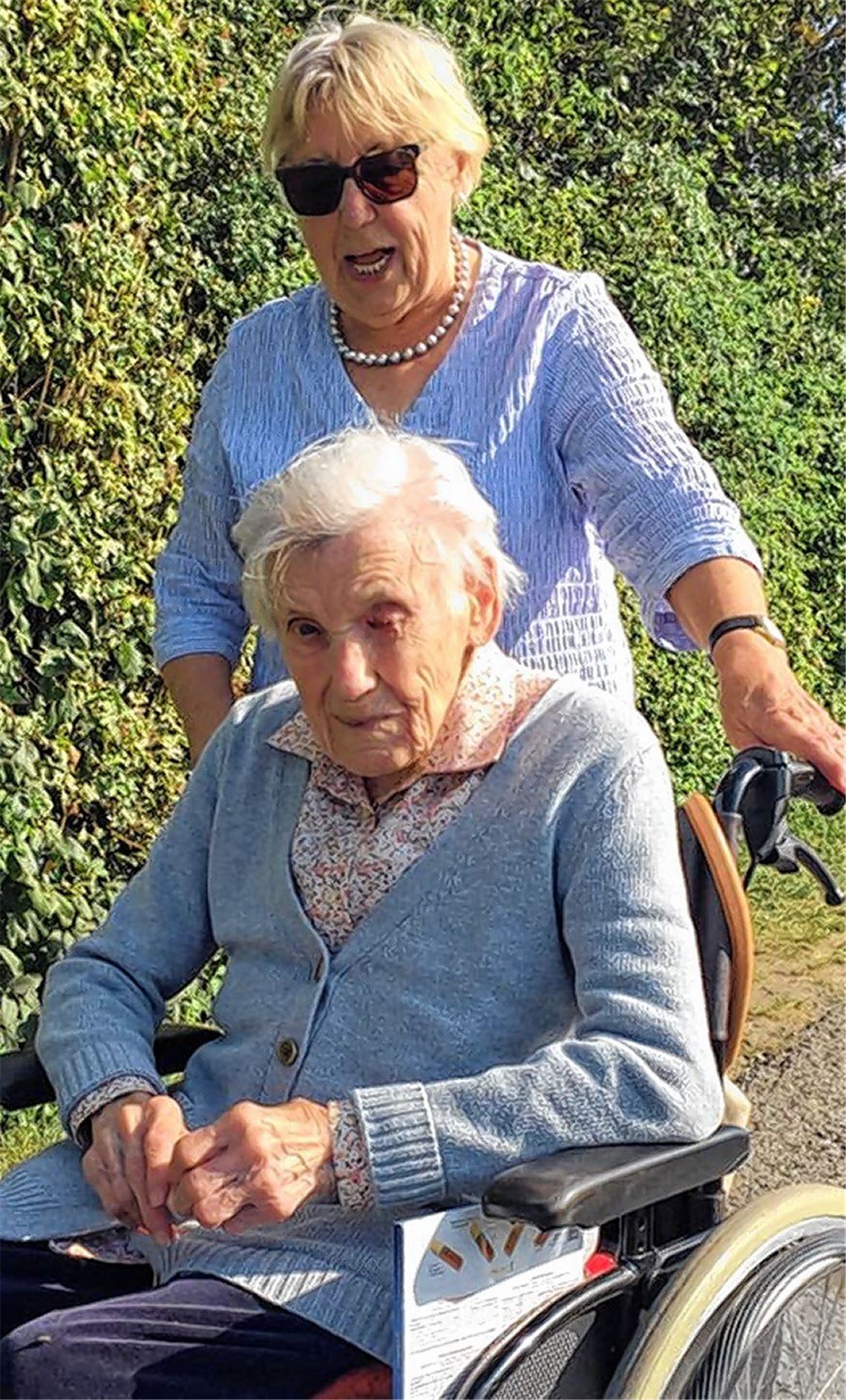 Solide leben und anderen Menschen helfen