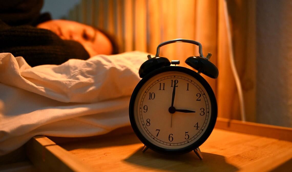 Es ist wieder so weit: Die Sommerzeit beginnt in der Nacht zu Sonntag. (Symbolbild)