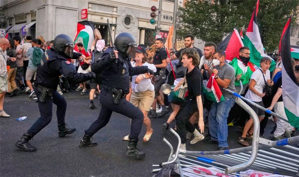 Es kam zu Zusammenstößen zwischen Polizei und Demonstranten.