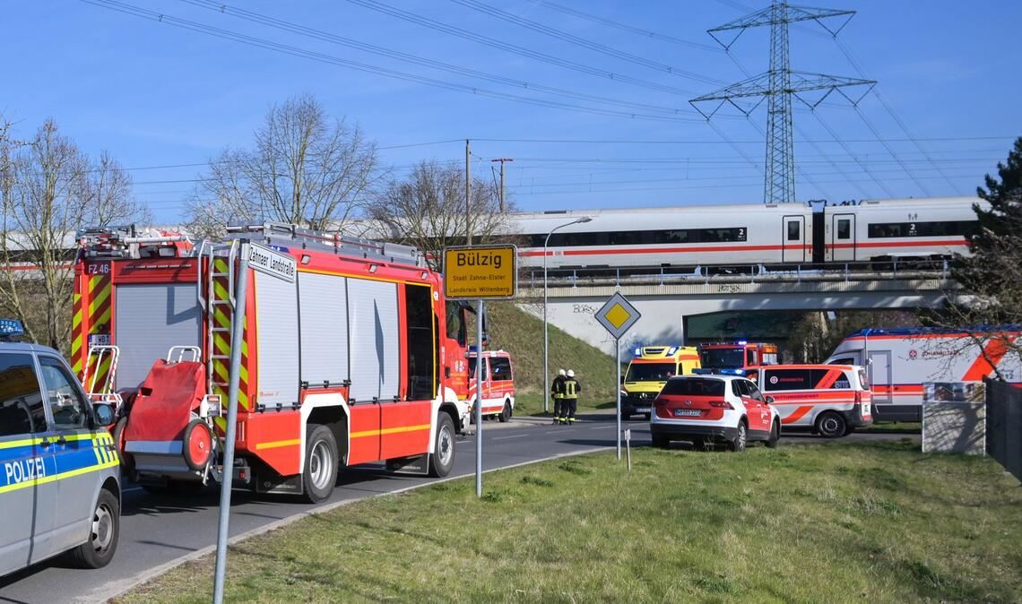 Es mussten Verletzte versorgt werden.