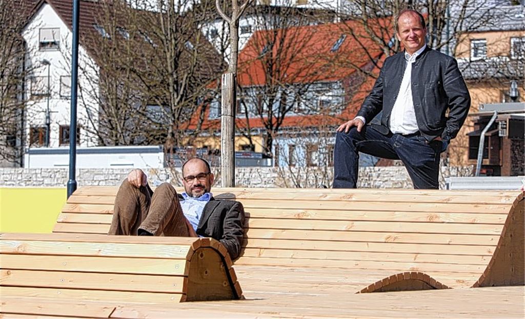 Es sind noch viele Kleinigkeiten zu erledigen auf dem Gartenschaugelände, sagen Projektleiter Armin Dauner (li) und Bürgermeister Winfried Abicht. Aber: Das Meiste ist erledigt.
