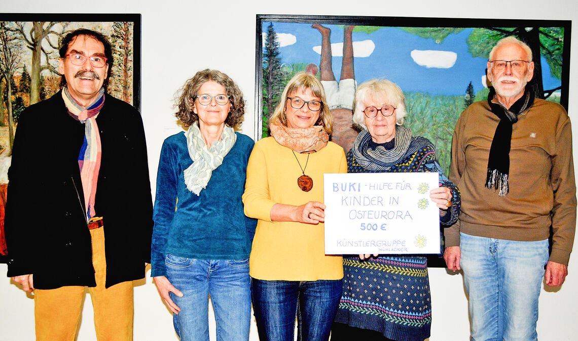 Eugen Schütz (v.li.) Birgit Gerst, Sigrid Baumgärtner und Manfred Läkemäker mit Andrea Ohnmacht (Mitte). Foto: Stahlfeld