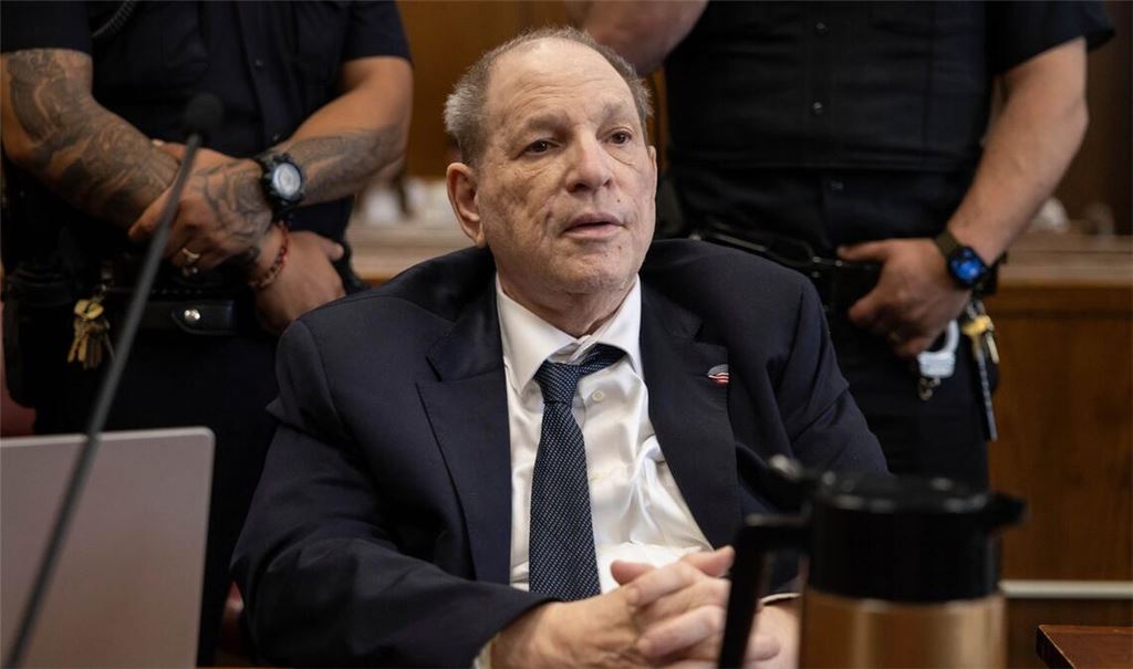 Ex-Filmmogul Harvey Weinstein bei einem Prozess in New York im Mai 2025.