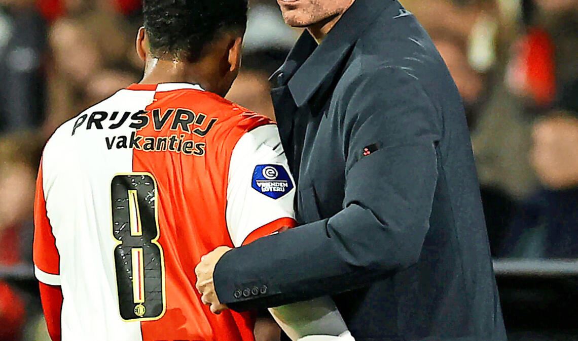 Ex-Weltklasse-Stürmer Robin van Persie coacht Feyenoord.