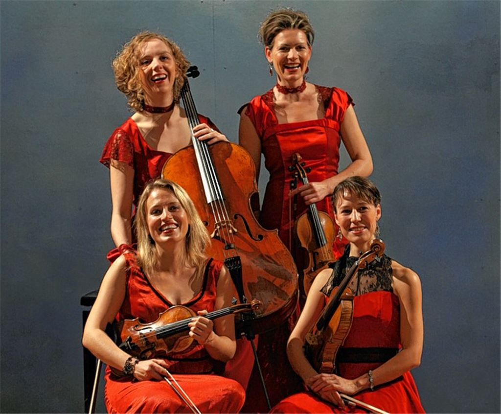 Extravagantes Programm: die „Lady Strings“ beim Vaihinger Kultursommer.