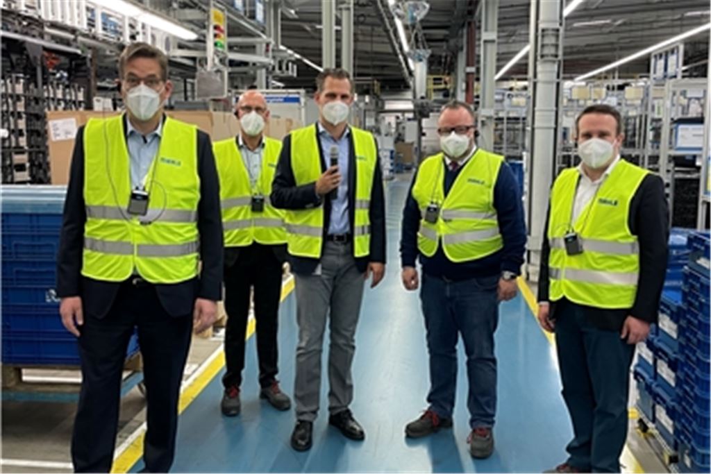 FDP-Abgeordnete zu Besuch im Mahle-Werk in Mühlacker. Foto: privat