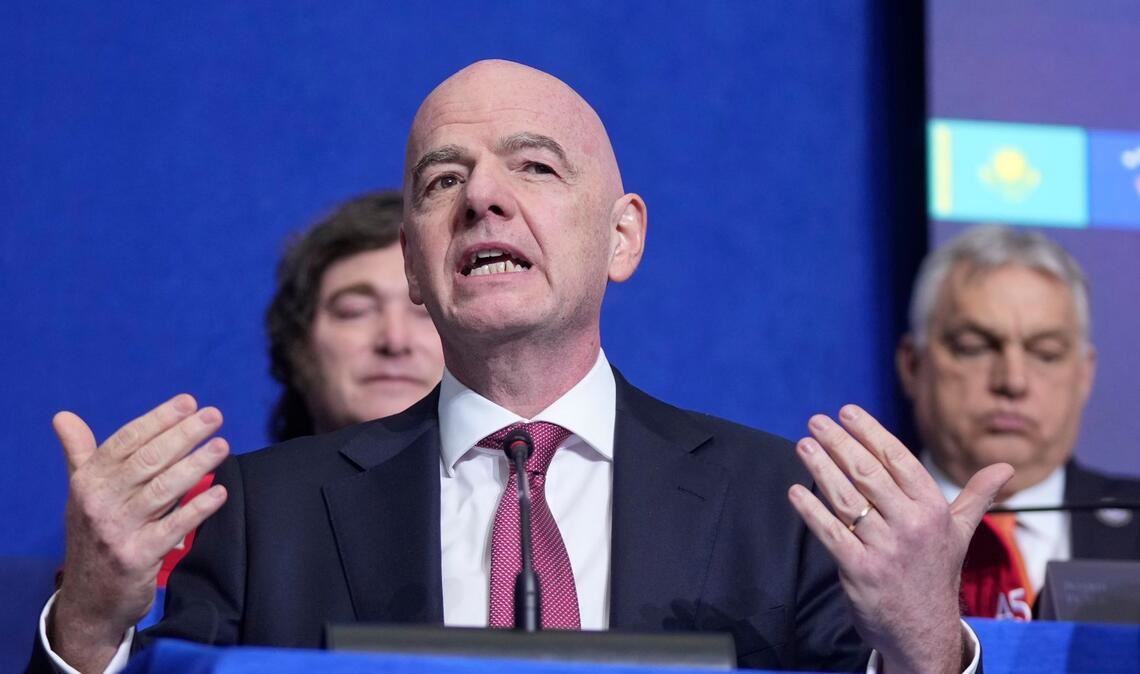 FIFA-Präsident Gianni Infantino. Die FIFA hat den israelischen Fußballverband (IFA) unter anderem wegen Verstößen gegen Anti-Diskriminierungsregeln bestraft (Archivfoto).
