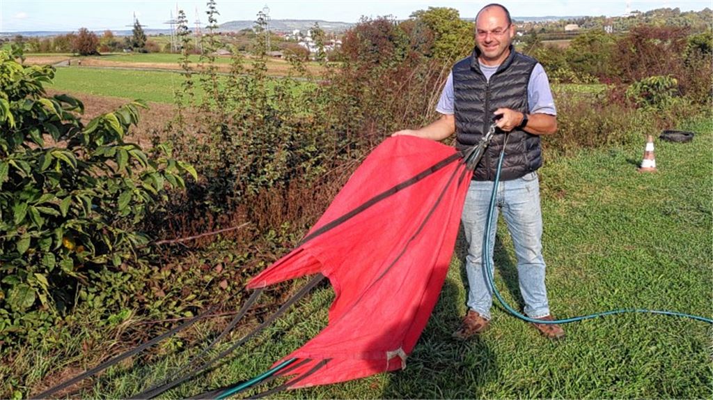 Seilfallschirm löst Großeinsatz aus